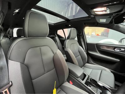 2022 Volvo XC40