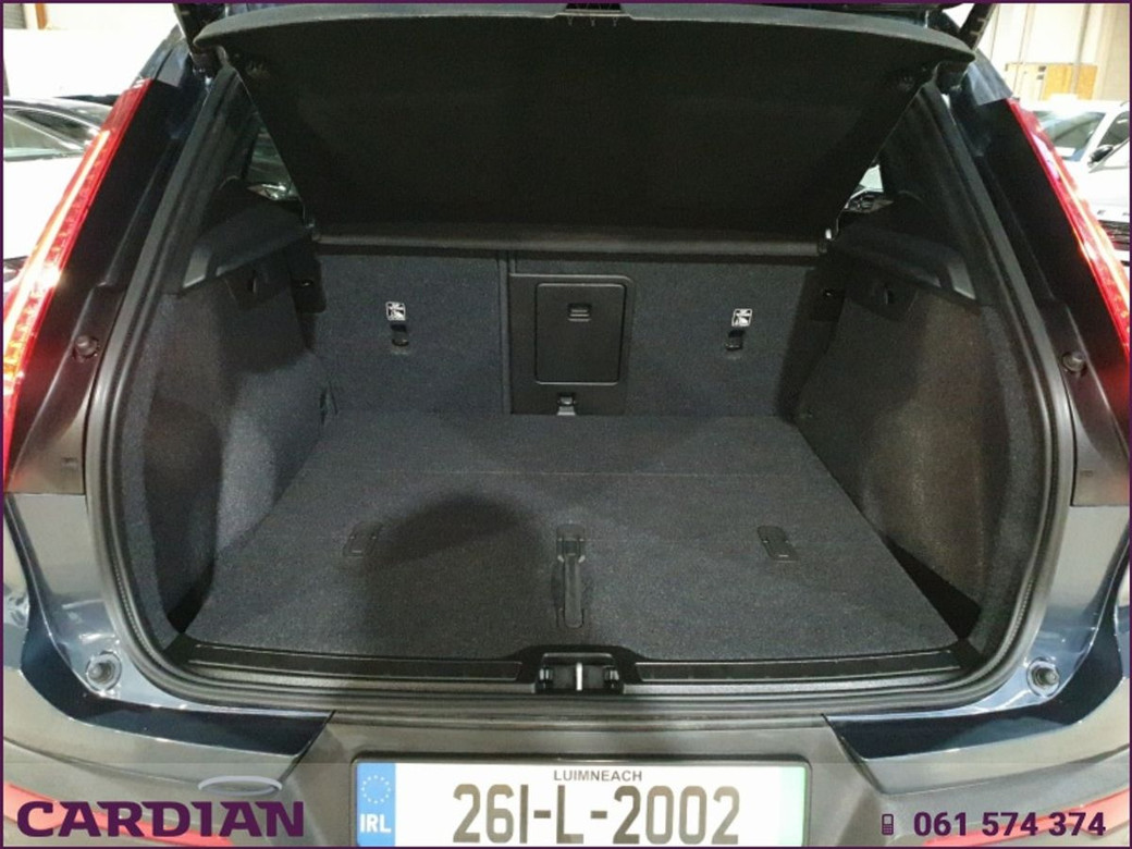 2026 Volvo EX40
