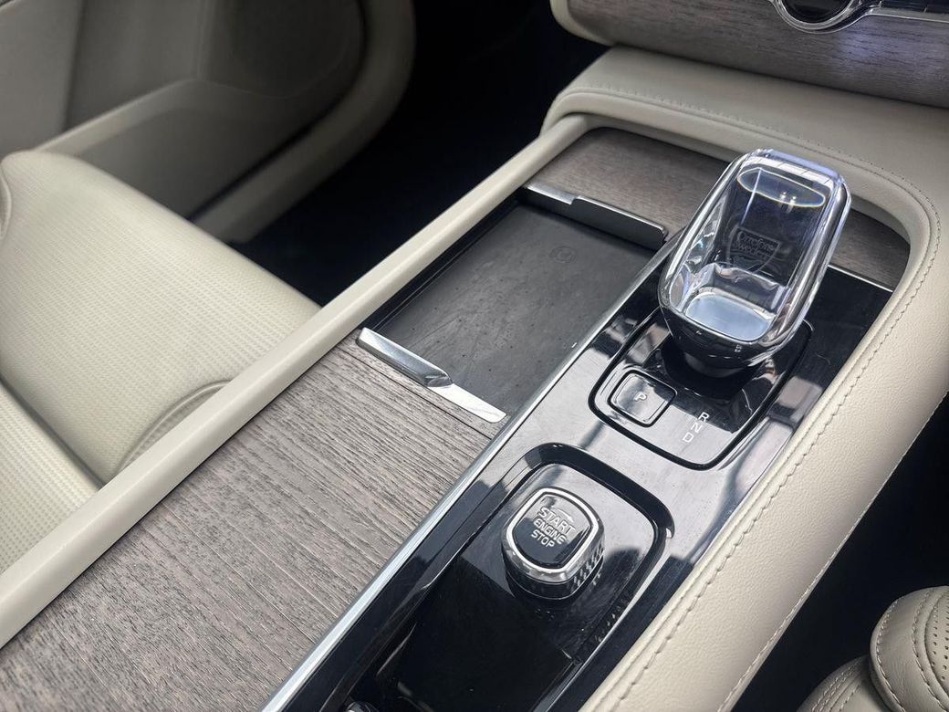 2023 Volvo XC90