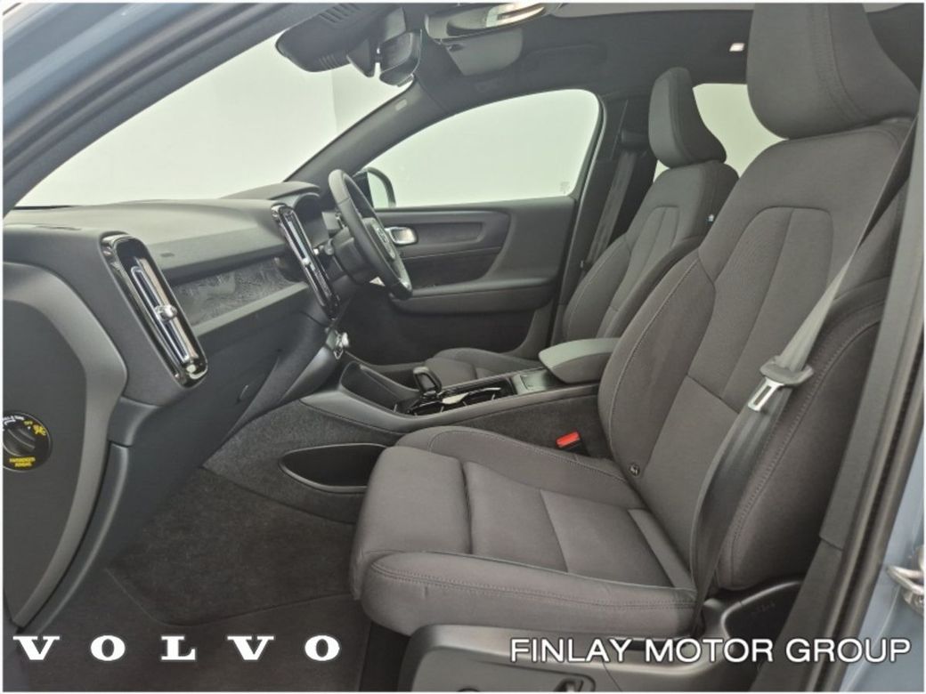 2023 Volvo C40