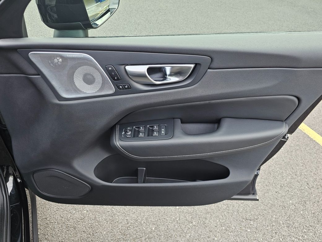 2025 Volvo XC60