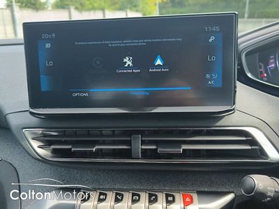 2024 Peugeot 5008