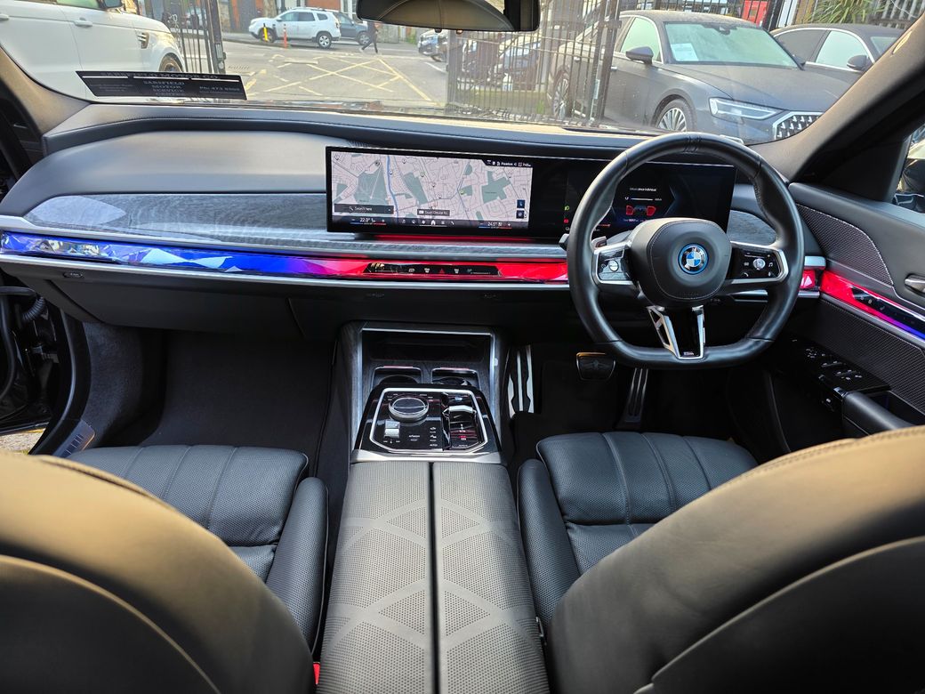 2024 BMW i7