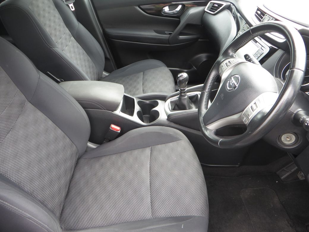 2017 Nissan Qashqai