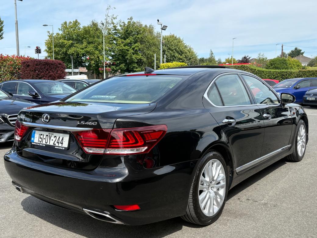 2015 Lexus LS 460