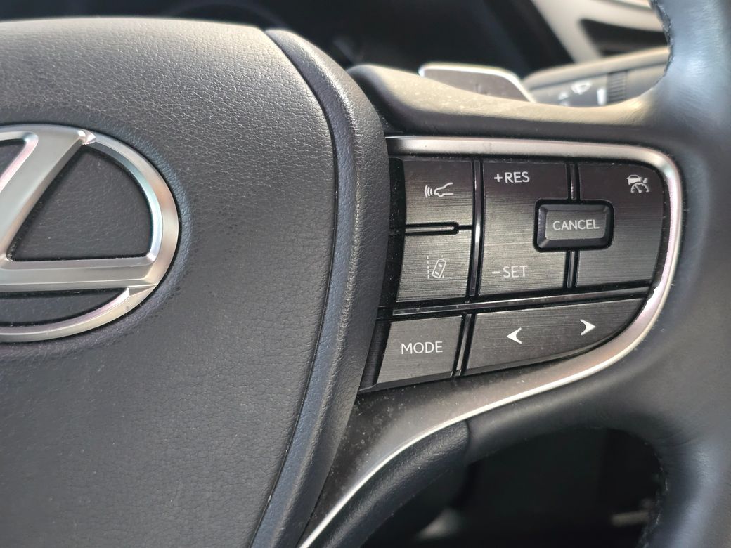 2023 Lexus ES 300h
