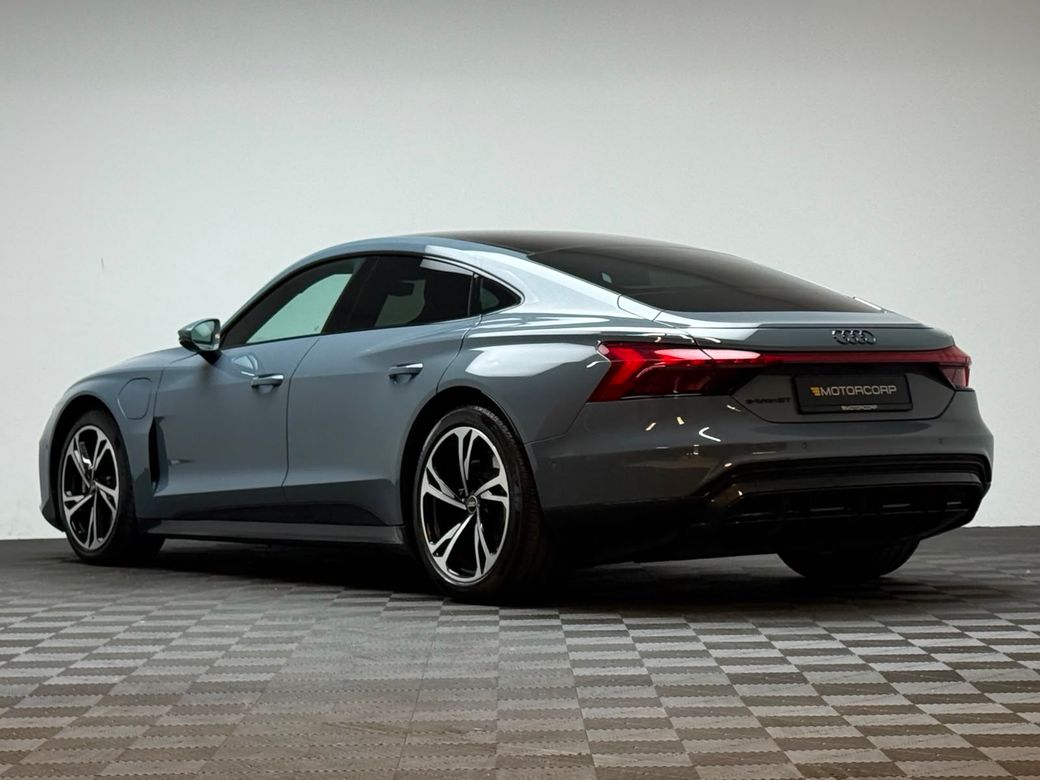 2022 Audi e-tron GT