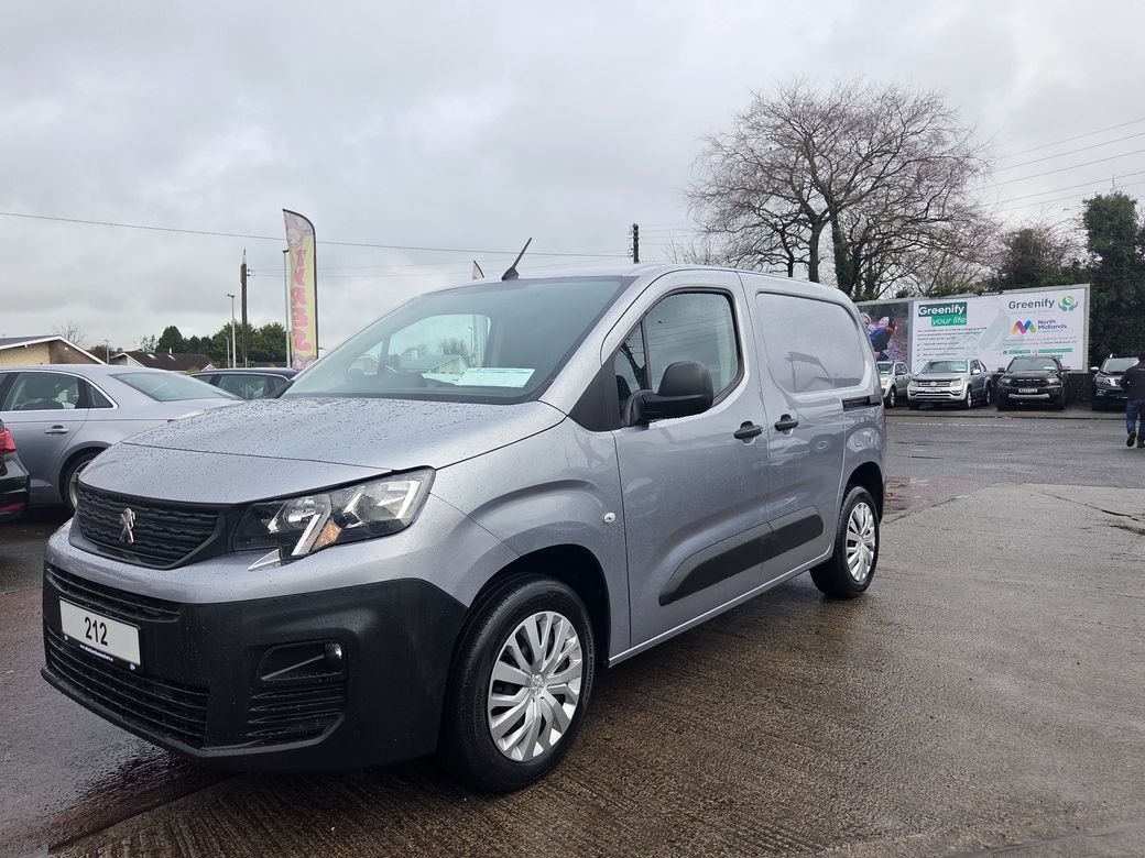 2021 Peugeot Partner