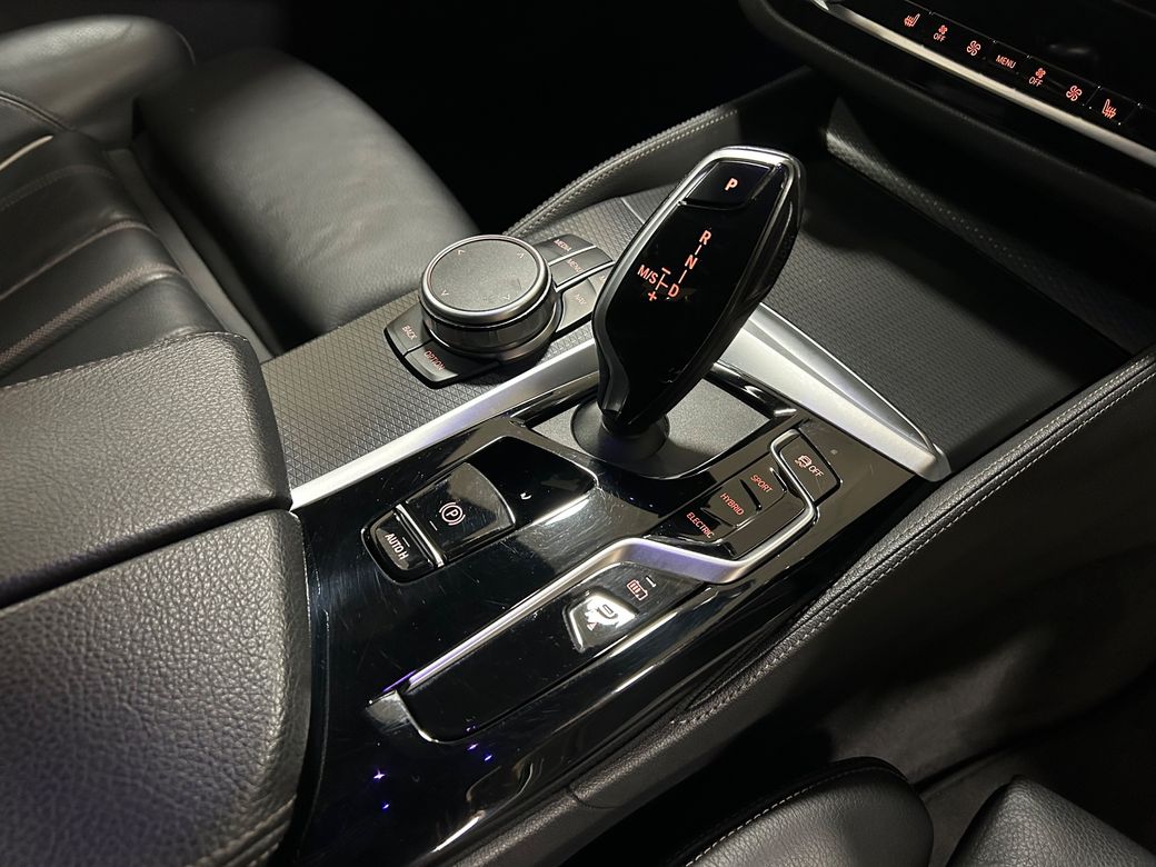 2022 BMW 5 Series