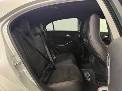 2013 Mercedes-Benz A 180