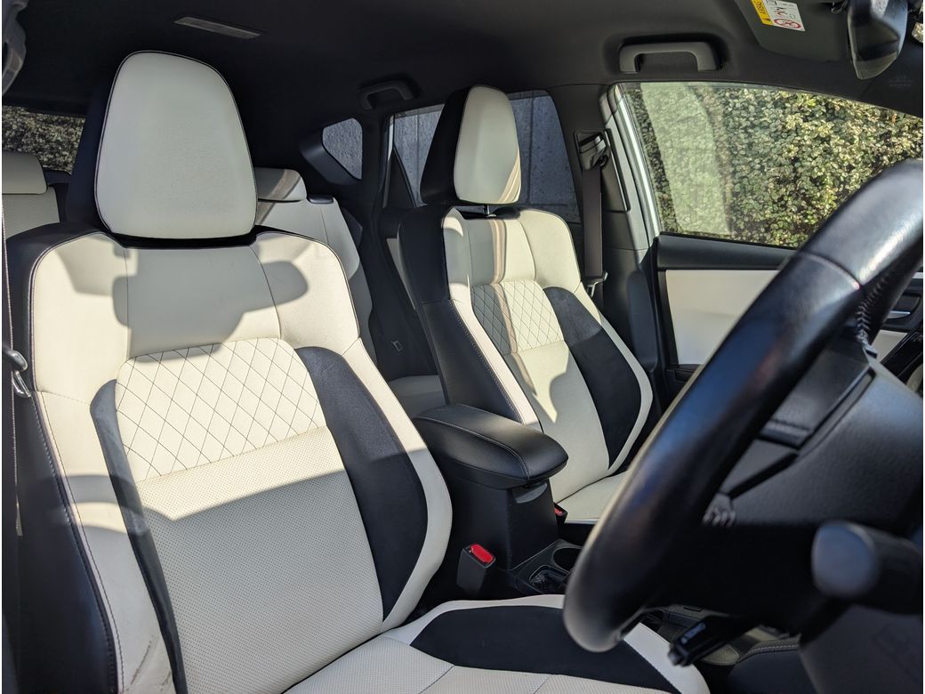 2016 Toyota Auris