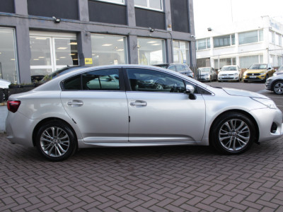 2015 Toyota Avensis