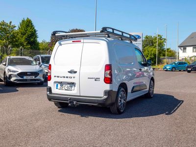 2025 Peugeot Partner