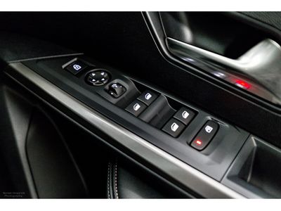 2025 Peugeot 5008