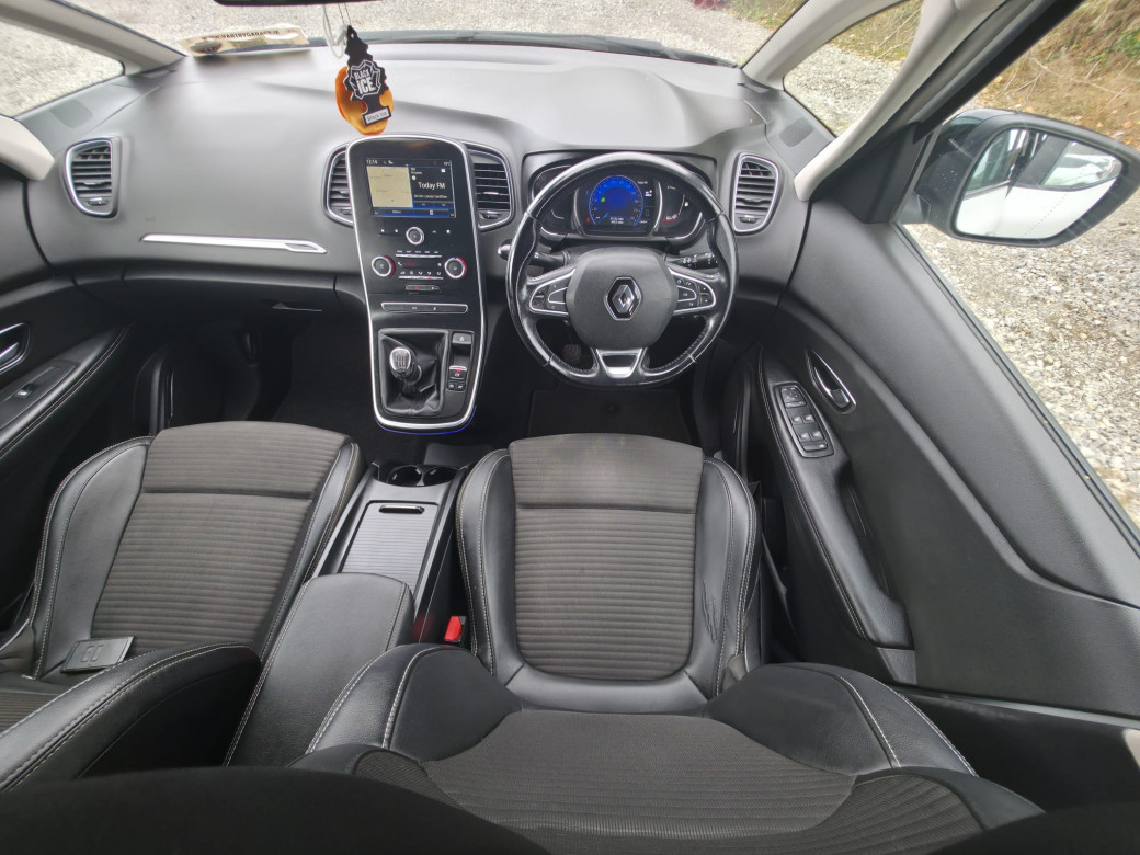 2017 Renault Scenic