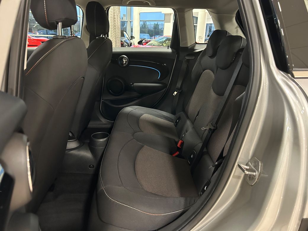 2024 Mini Hatch