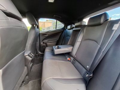2024 Lexus UX 250H