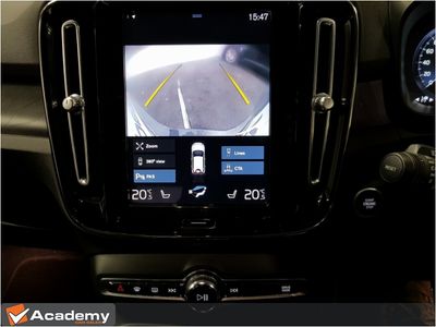 2023 Volvo XC40