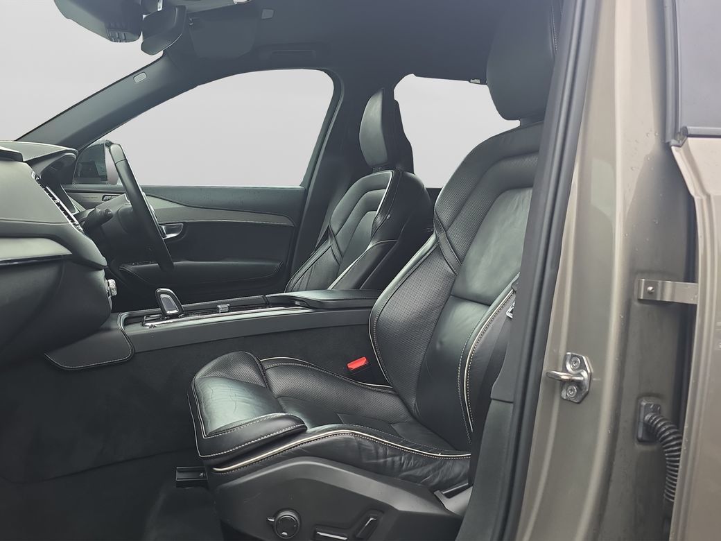 2021 Volvo XC90