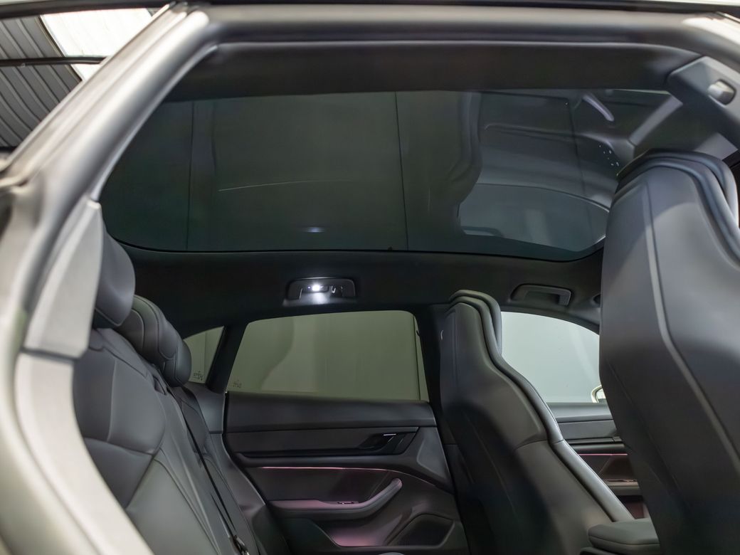 2023 Porsche Taycan