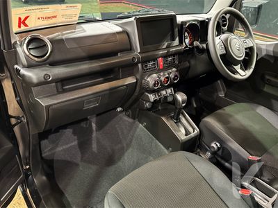 2025 Suzuki Jimny
