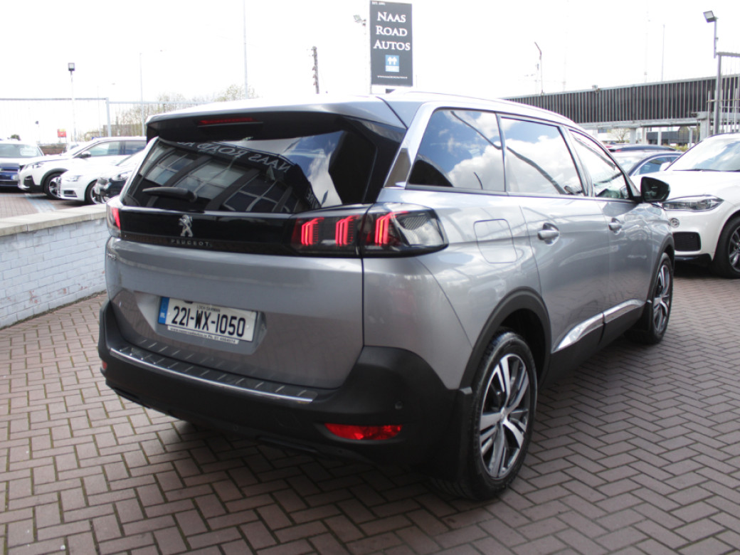 2022 Peugeot 5008