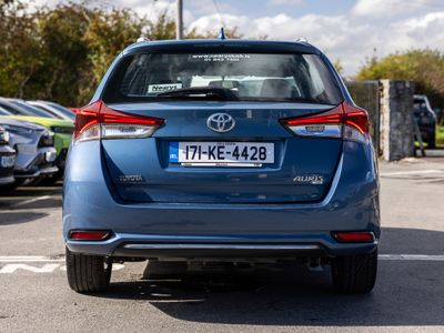 2017 Toyota Auris