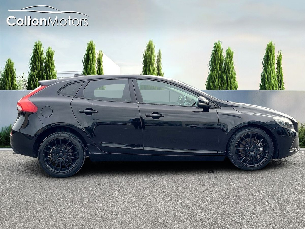 2016 Volvo V40