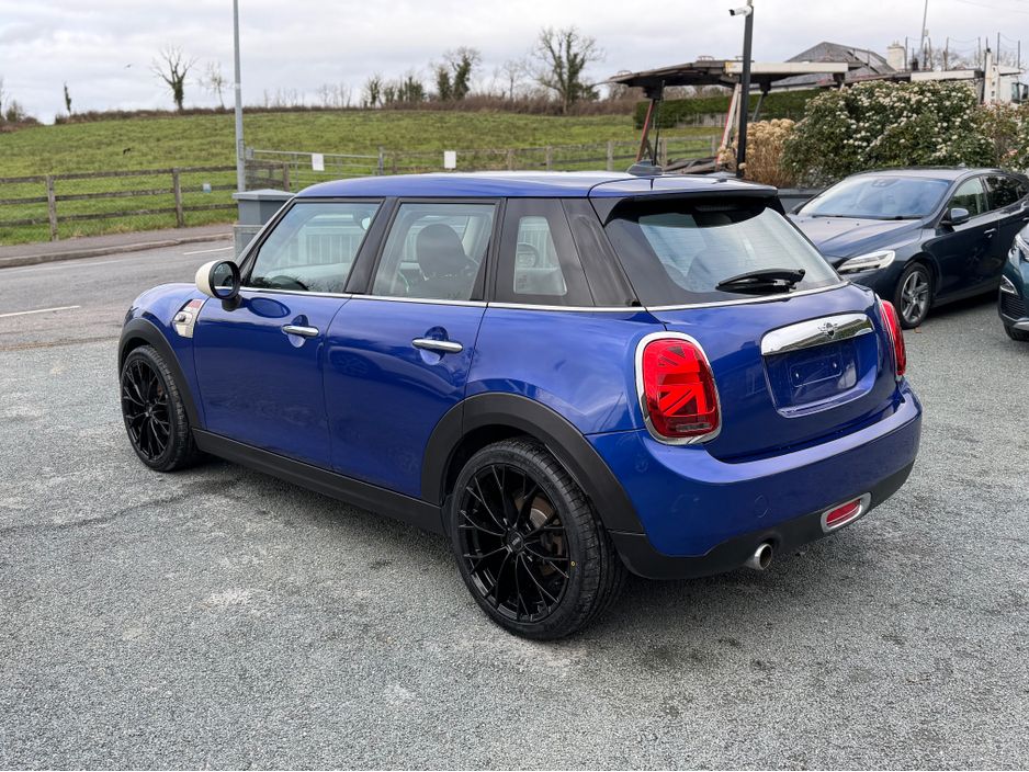 2019 Mini Hatch