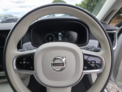2020 Volvo V90