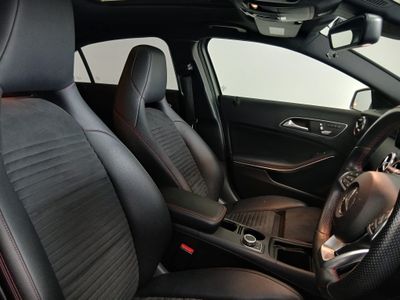 2017 Mercedes-Benz A 180