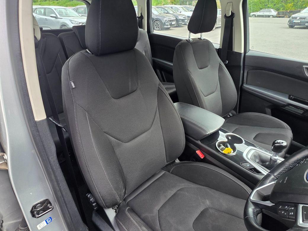 2020 Ford S-Max