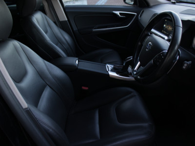 2016 Volvo V60 Cross Country