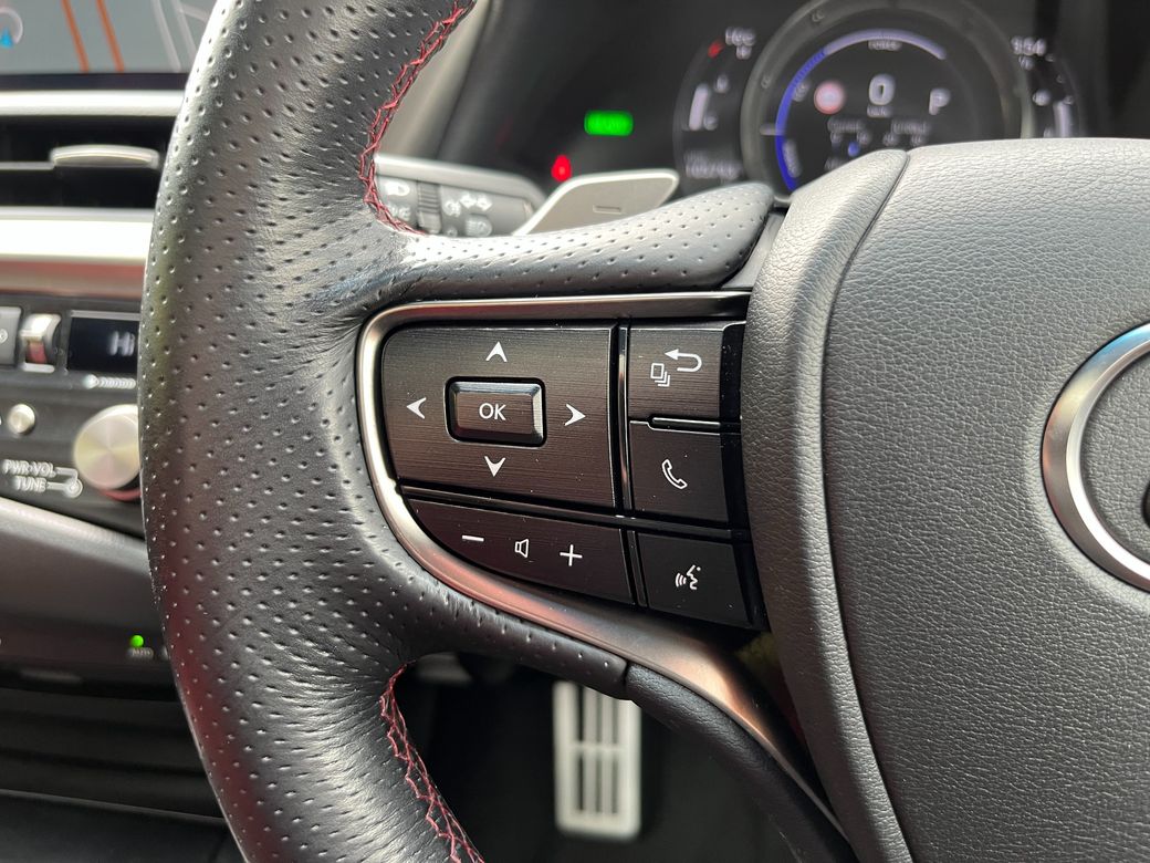 2021 Lexus ES 300h