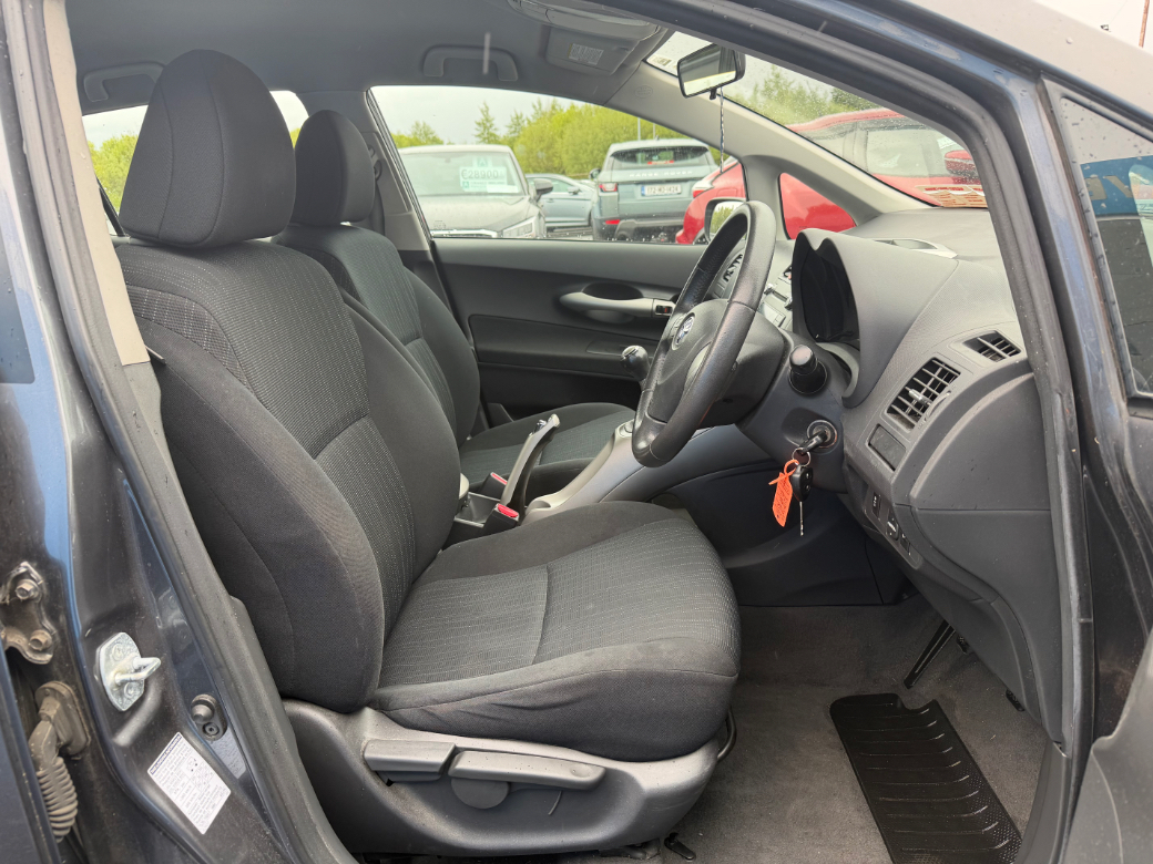 2008 Toyota Auris