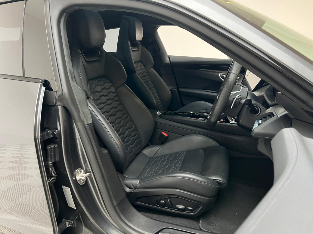 2023 Audi e-tron GT