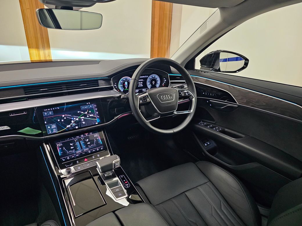 2024 Audi A8