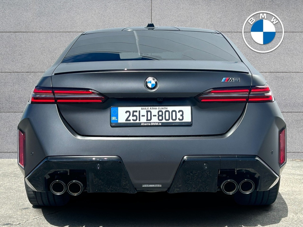 2025 BMW M5
