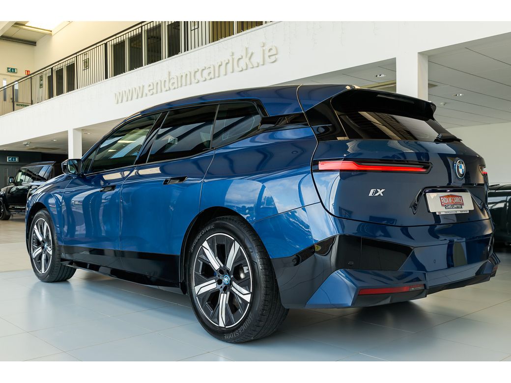 2023 BMW iX