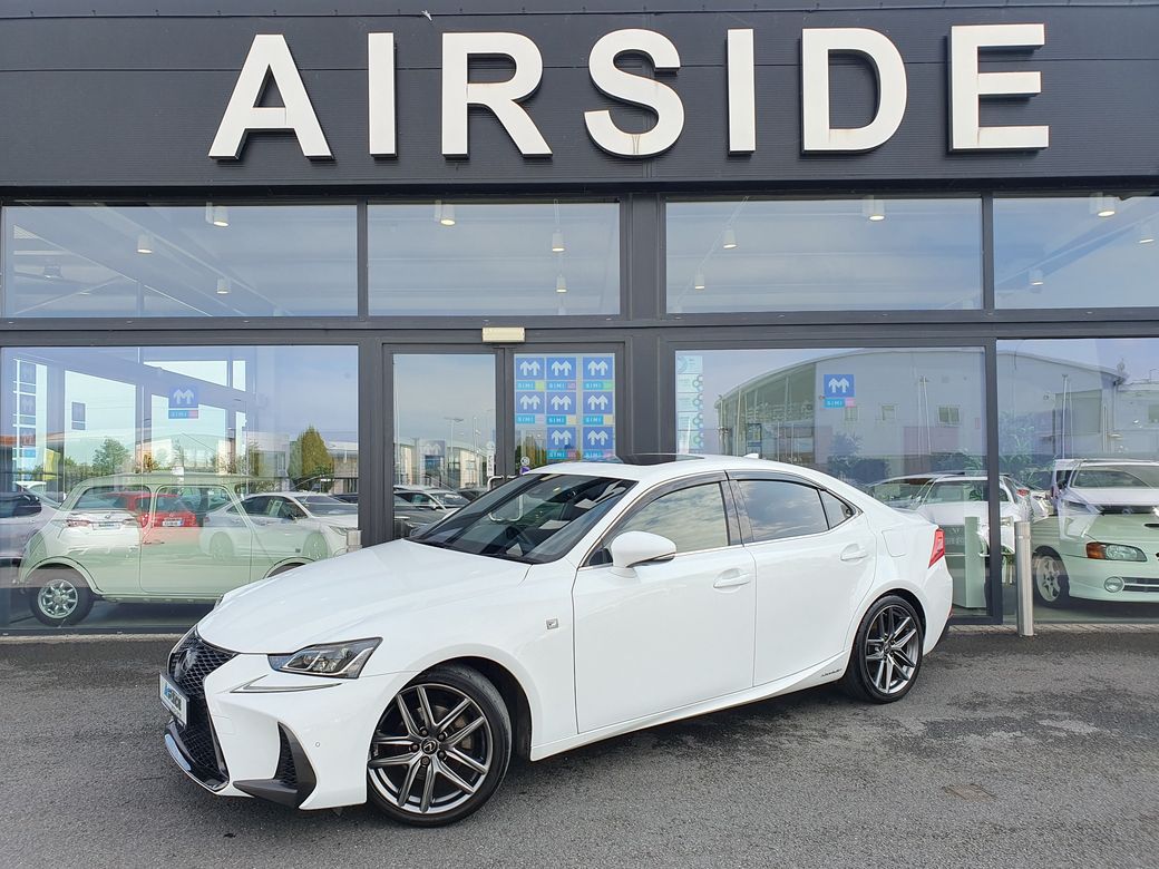 2020 Lexus IS 300h