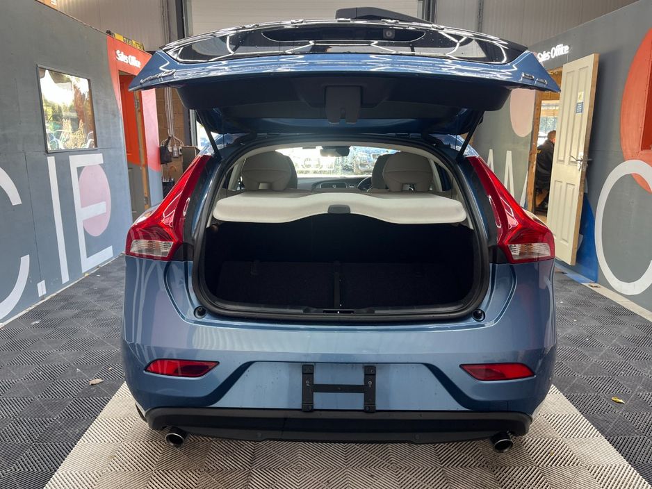 2016 Volvo V40