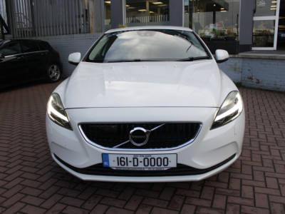 2016 Volvo V40