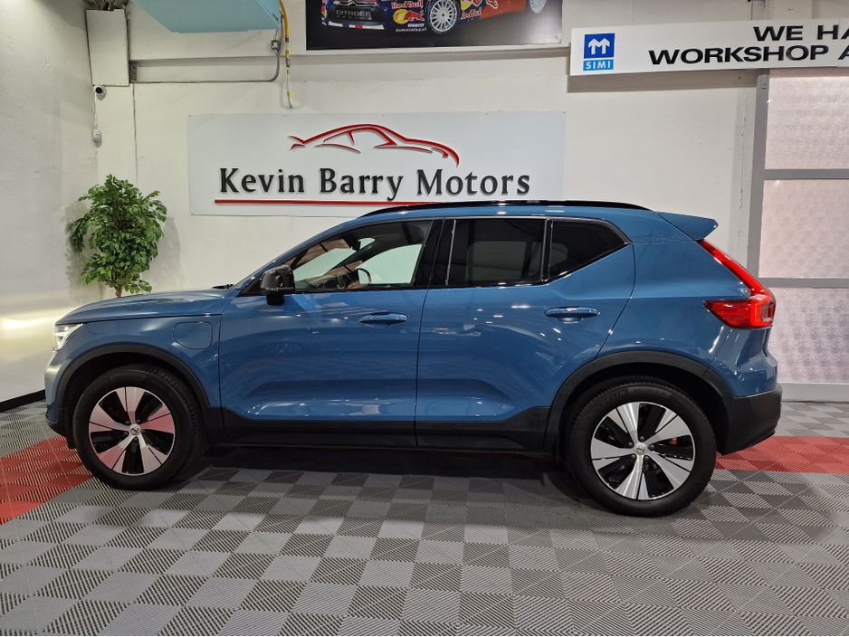 2023 Volvo XC40