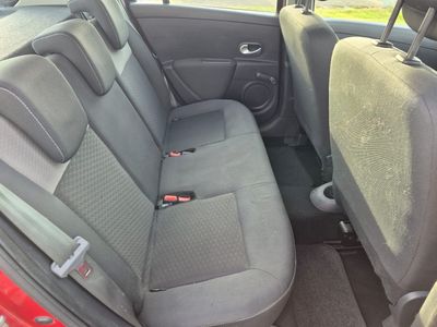 2011 Renault Clio