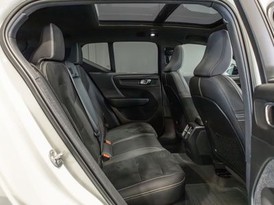 2022 Volvo XC40