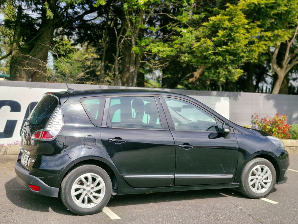 2016 Renault Scenic