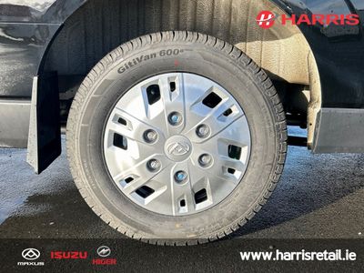 2025 Black Maxus Deliver 7