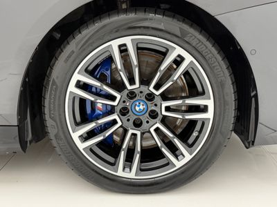 2024 BMW i5