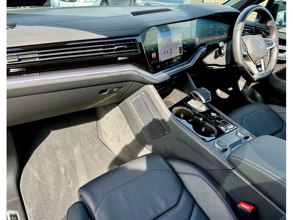 2025 Volkswagen Touareg