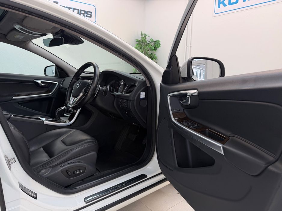2018 Volvo V60